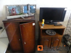 2 Furniture various