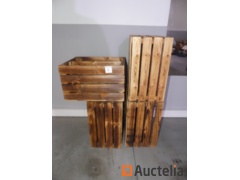4 wooden crates for indoor decoration