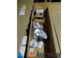 pallet-of-accessories-items-various-store-value-347-1264038G.jpg