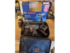 Bosch Pro Perceuse-Visseuse + 2 accus + chargeur