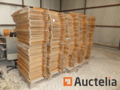 150 opklapbare houten Stoelen