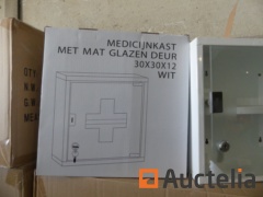 4 Metalen apotheek/medicijn opbergkast